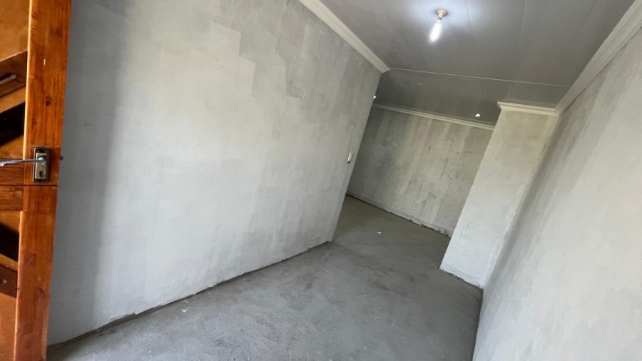 3 Bedroom Property for Sale in Paradise Beach Eastern Cape